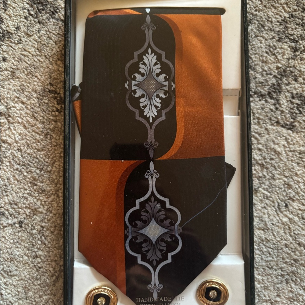 Giorgio Brutini Orange and Black Tie Bar Set